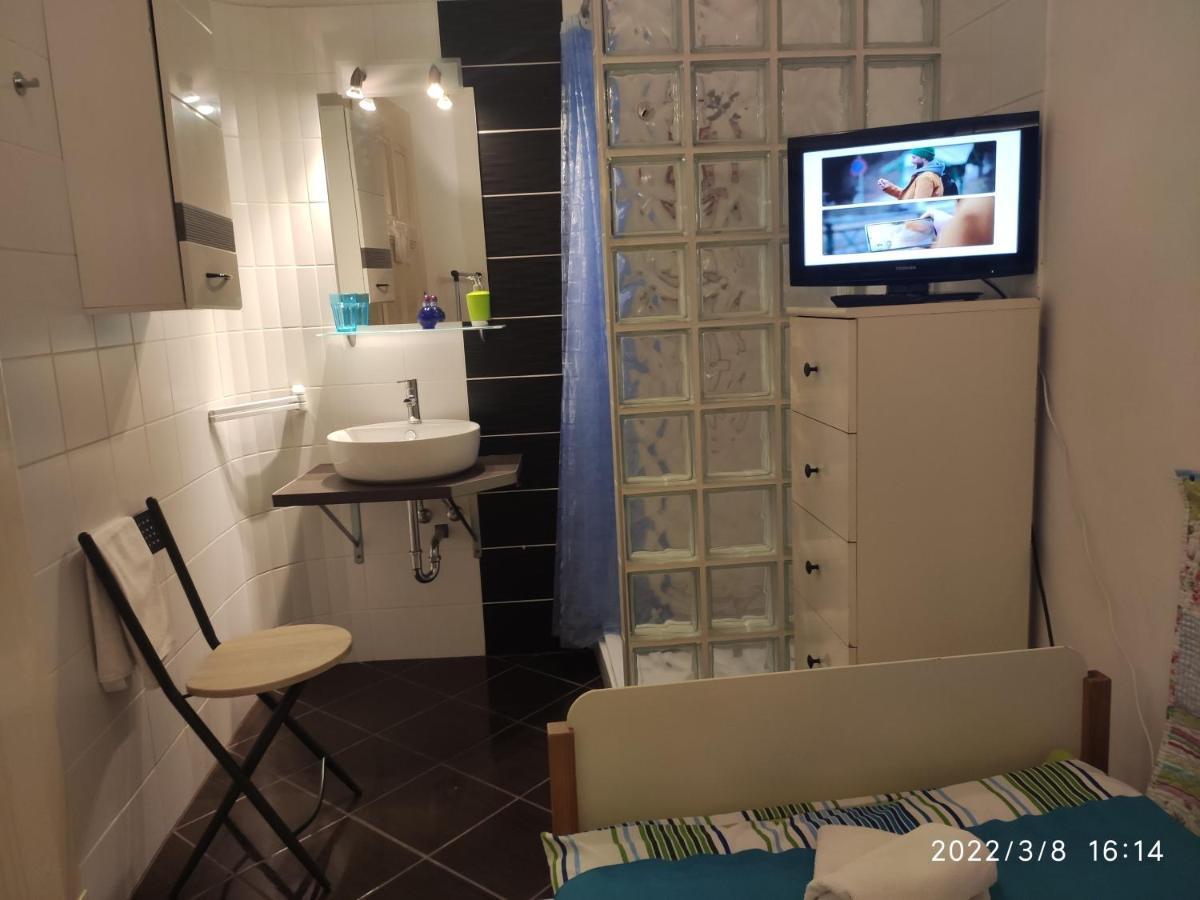 Studio 4U Apartment บูดาเปสต์ ภายนอก รูปภาพ
