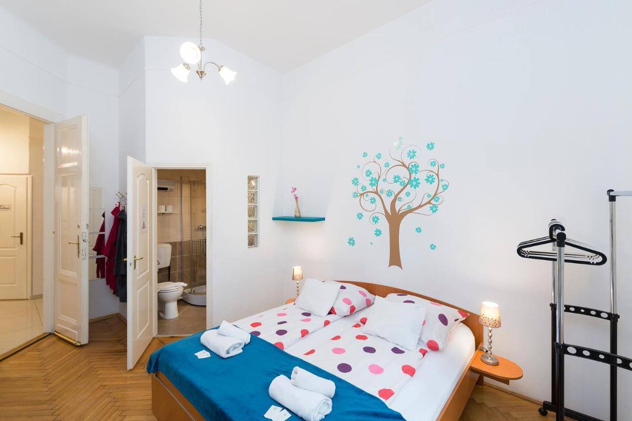 Studio 4U Apartment บูดาเปสต์ ภายนอก รูปภาพ